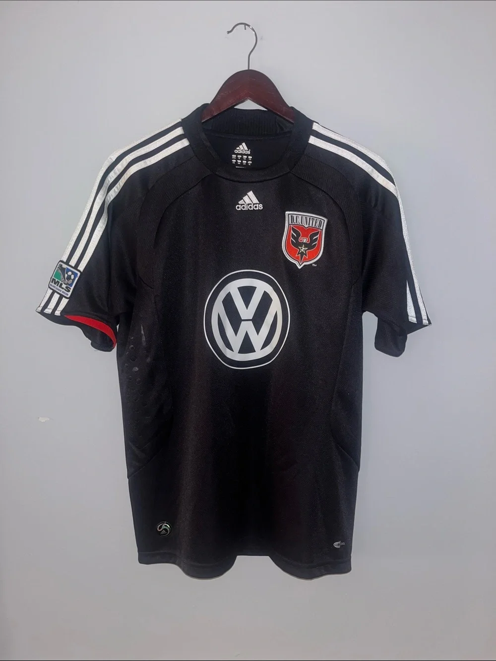 adidas Black D.C. United Soccer Jersey with VW Crest - Picture 1 of 6